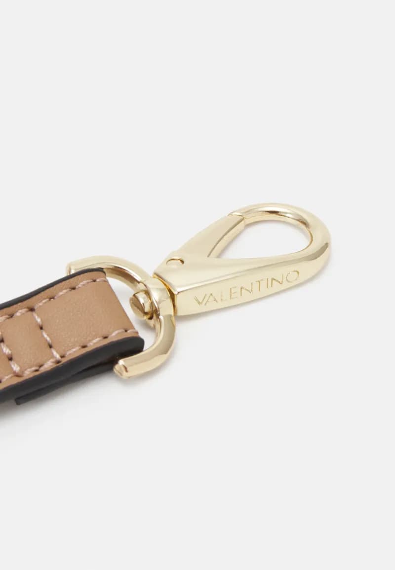 Valentino bags neasy re — vue 3