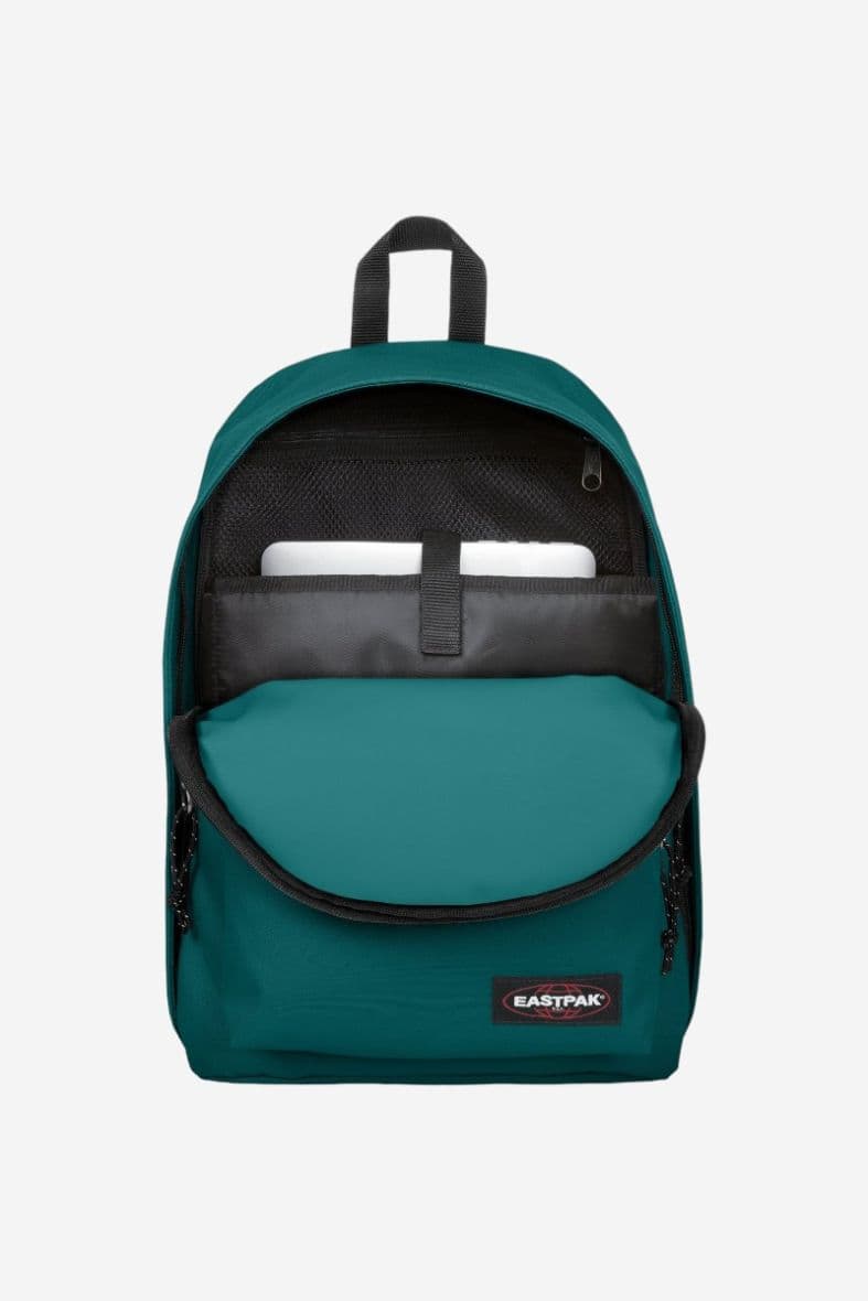 Eastpak Out Of Office — vue 3