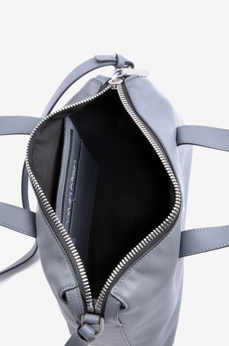 calvin klein drive — vue 5