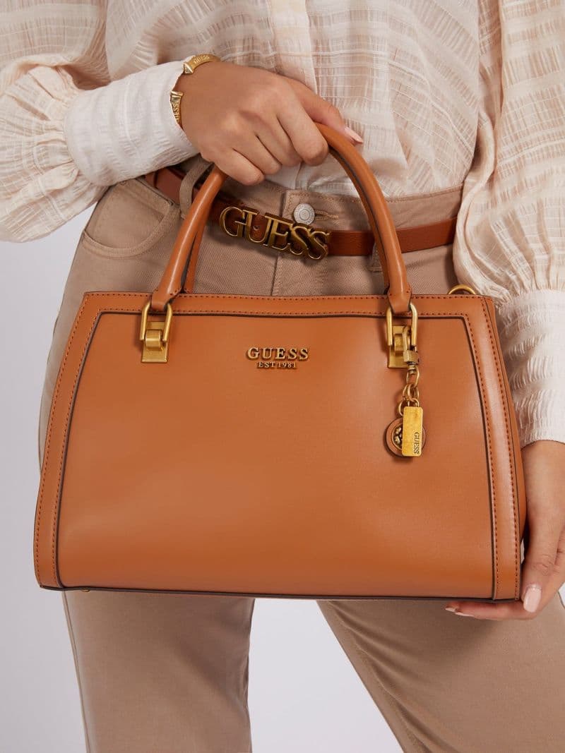 Guess Abey — vue 4