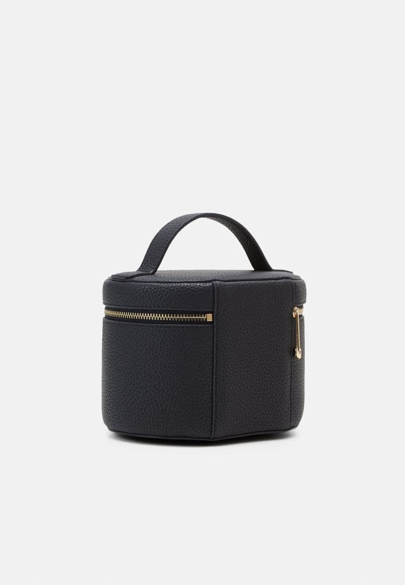 Tommy Hilfiger — vue 2