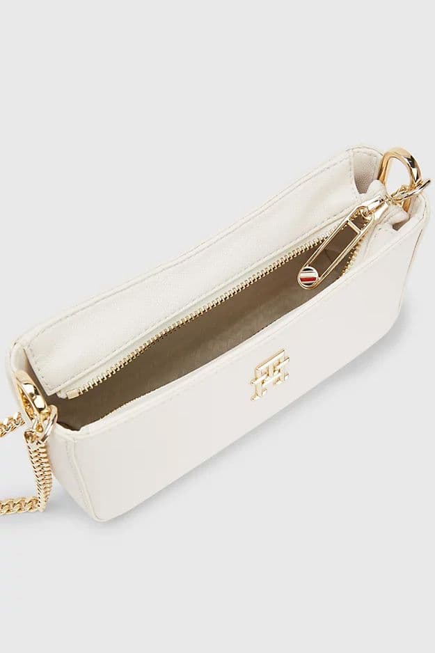 Tommy Hilfiger Timeless Chain — vue 3