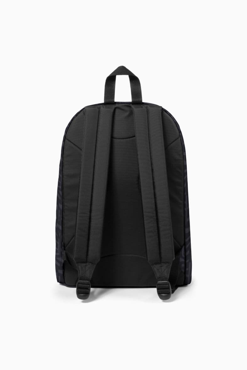 Eastpak Out Of Office — vue 3