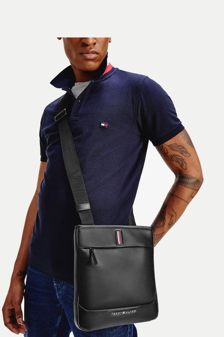 TOMMY HILFIGER METRO CROSSOVER — vue 3