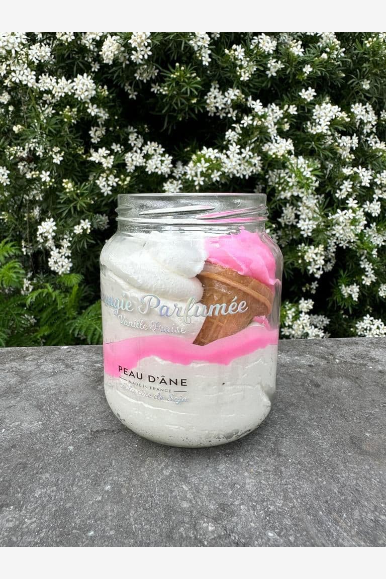 Peau d'âne - Bougie XXL glace Vanille Fraise — vue 1