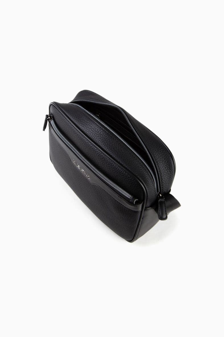 Valentino bags Efeo — vue 3