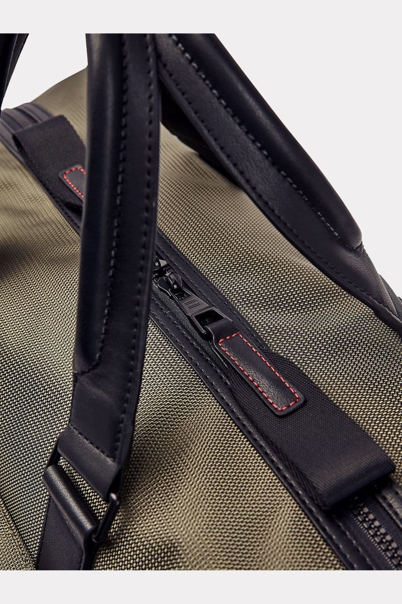 Tommy Hilfiger Duffle Recycled — vue 3