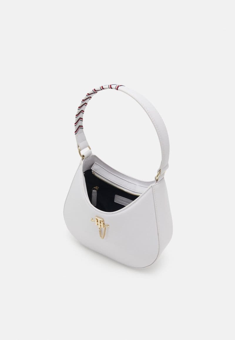 Tommy Hilfiger — vue 5