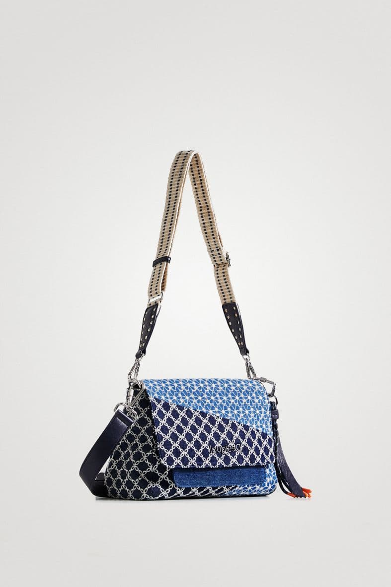 Desigual — vue 3
