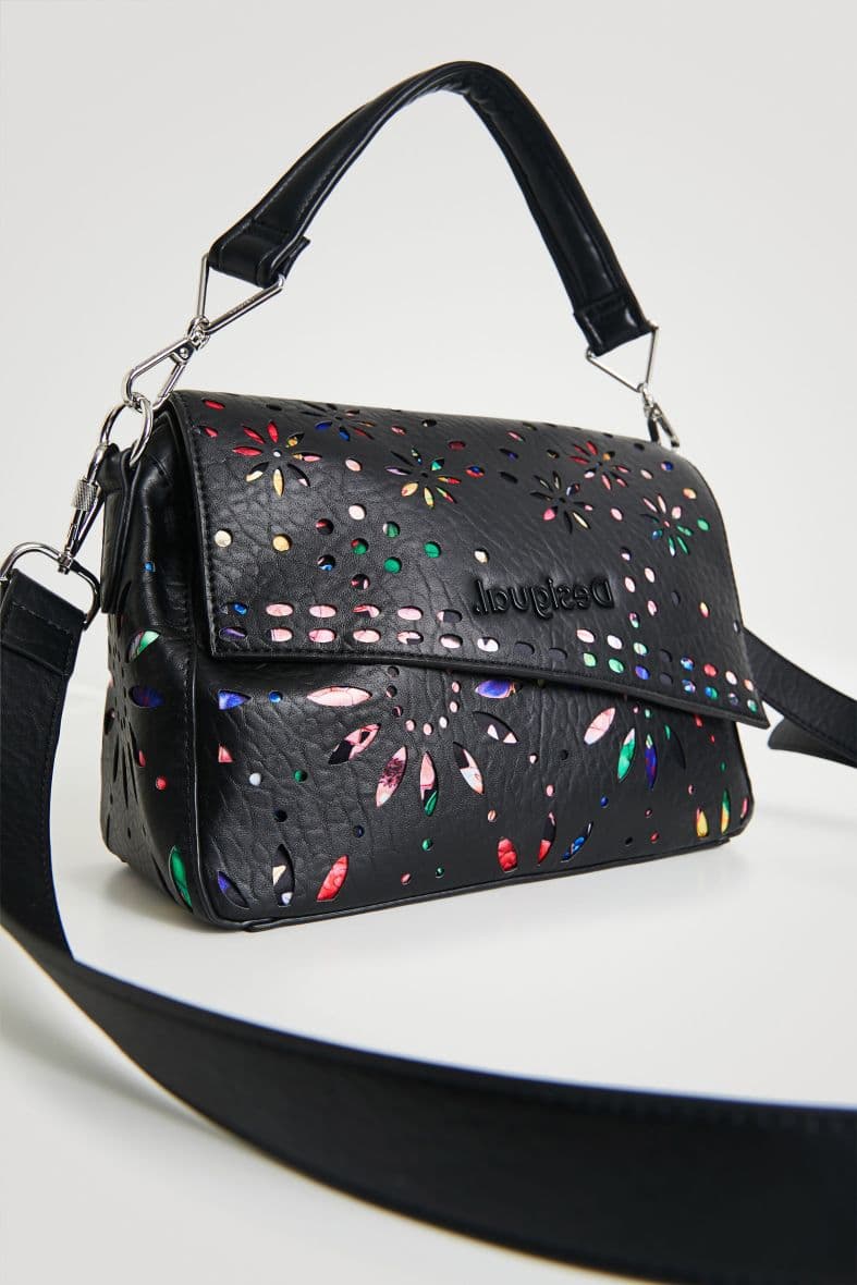 Desigual — vue 3