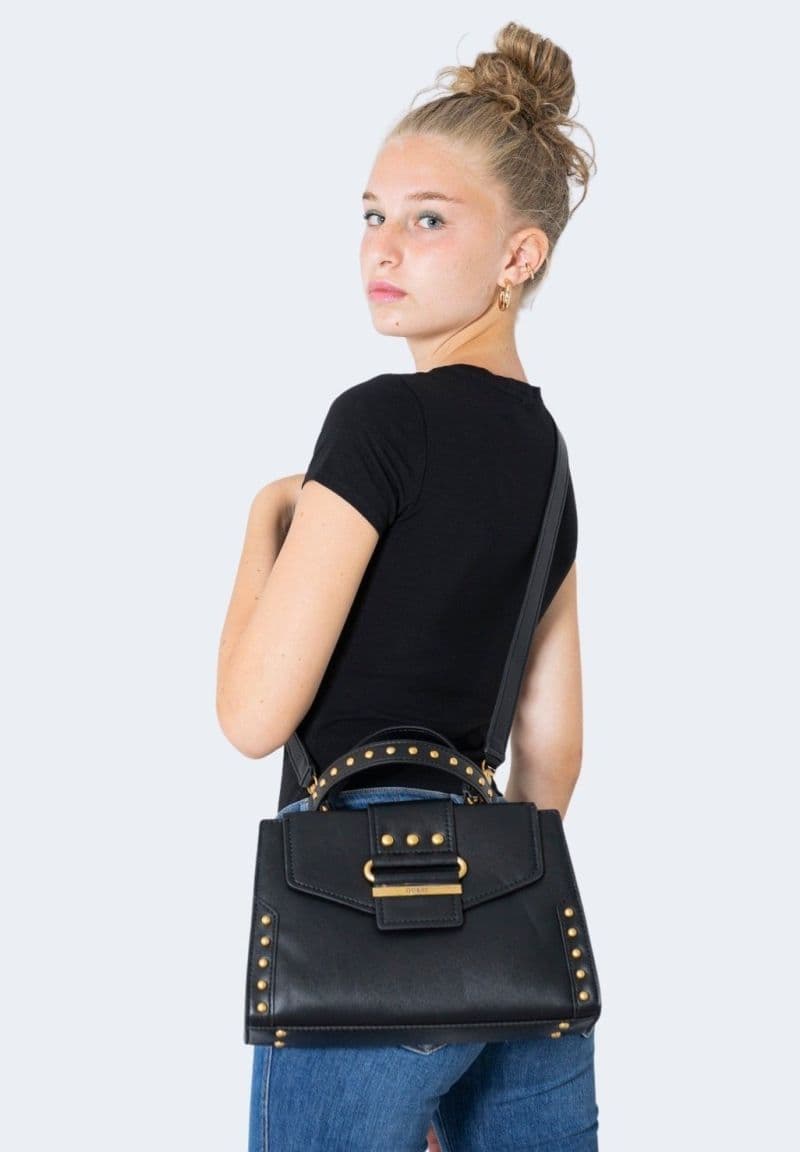 Guess Greta — vue 1