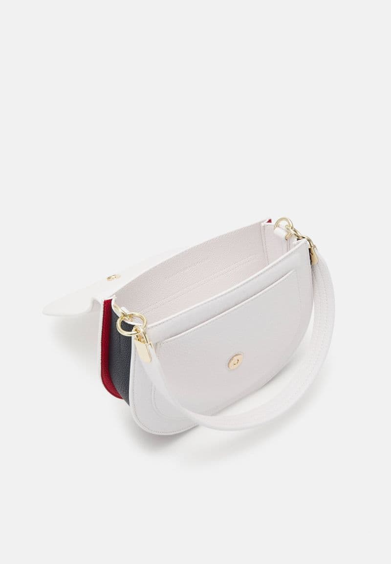 Tommy Hilfiger — vue 5