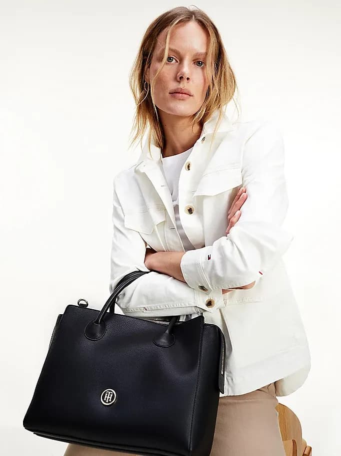 Tommy Hilfiger — vue 1