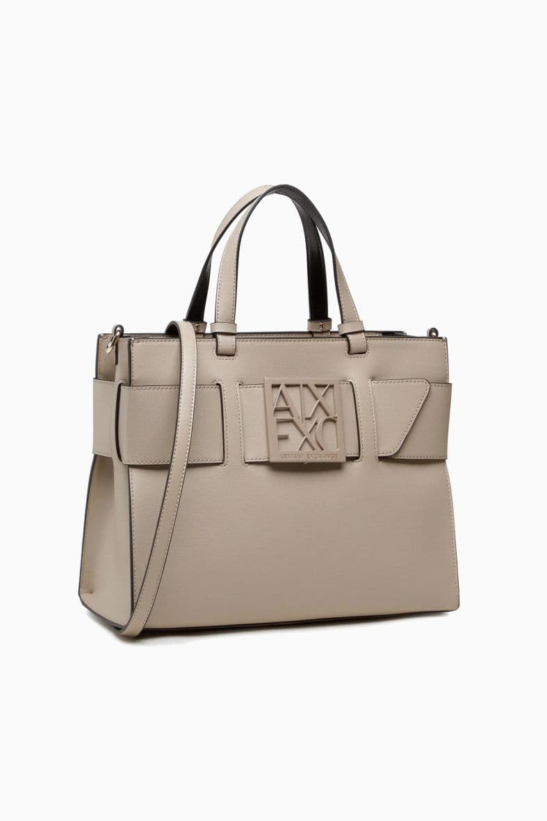 Armani Exchange — vue 2