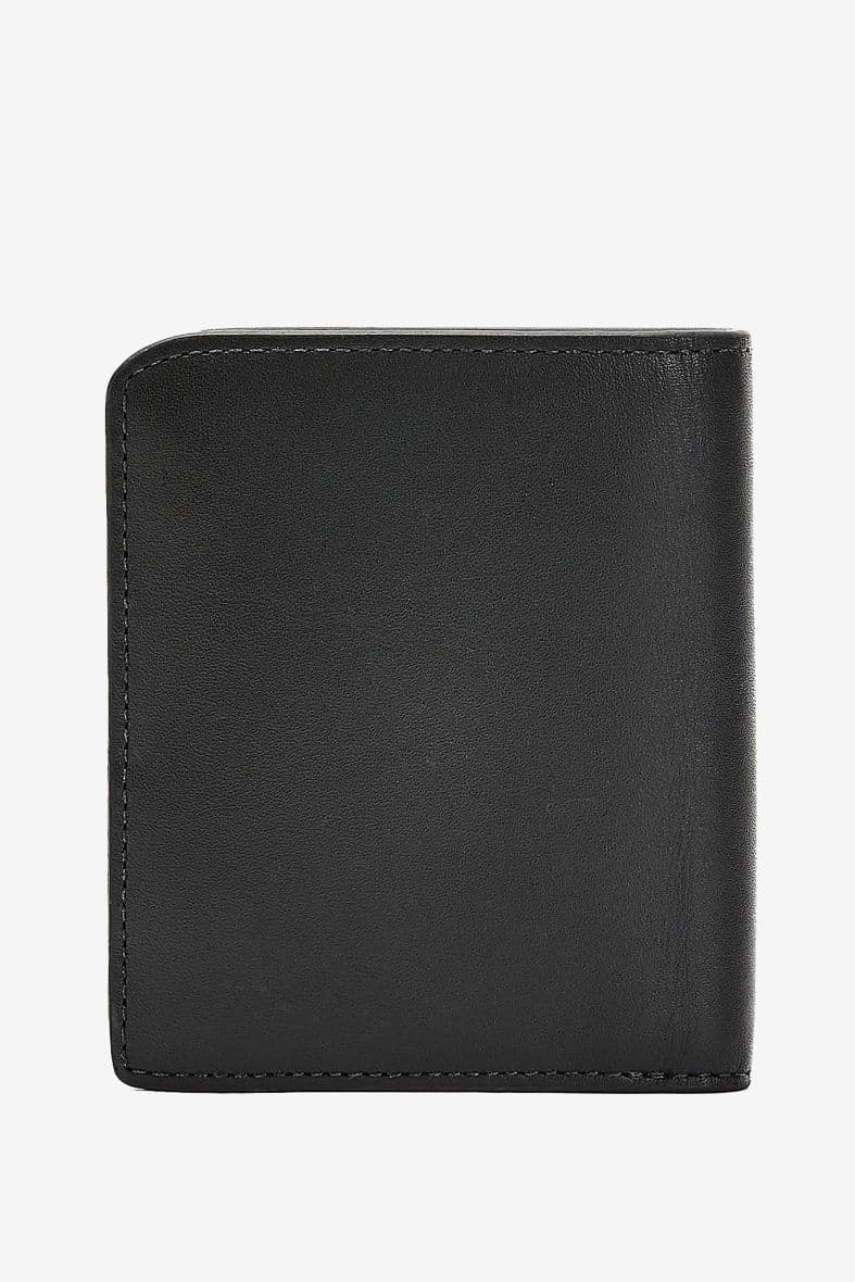 TOMMY HILFIGER METRO — vue 3