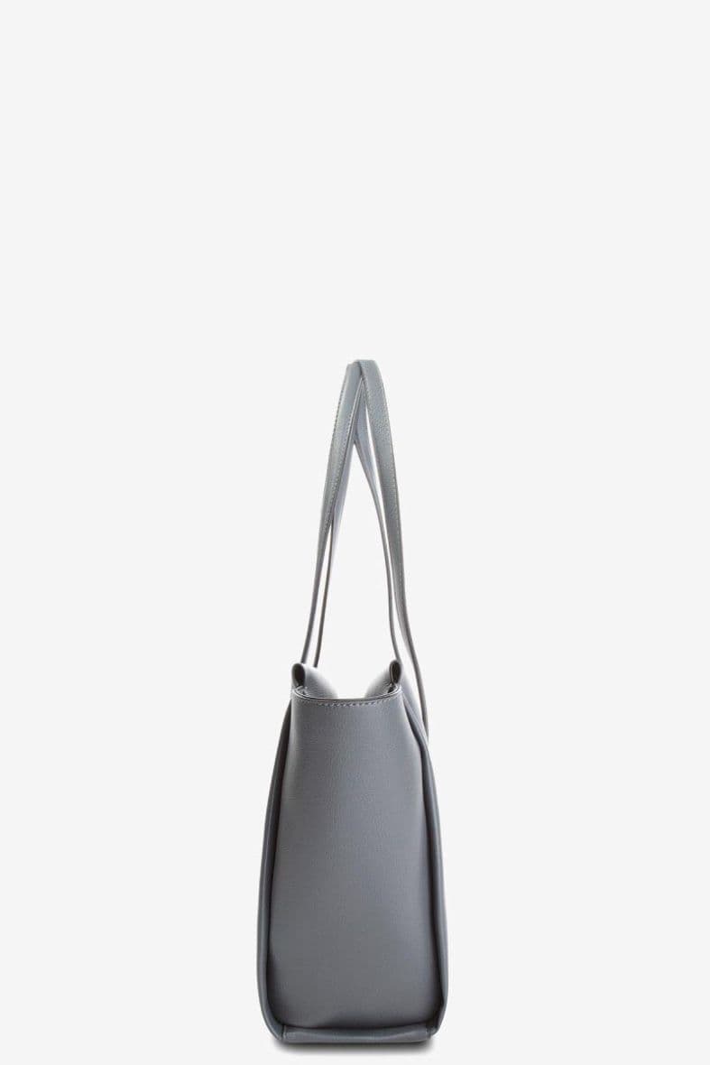 CALVIN KLEIN FRAME MED SHOPPER — vue 3