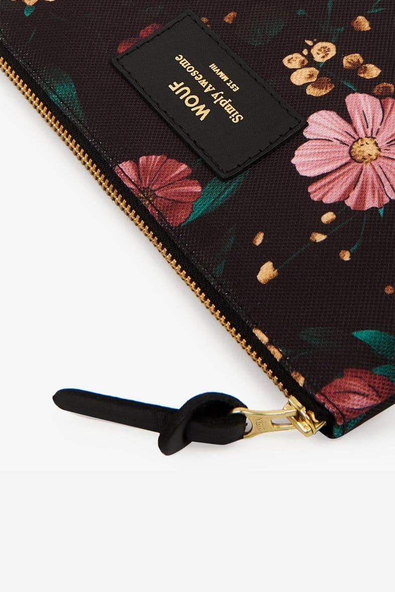 WOUF BLACK FLOWERS — vue 2