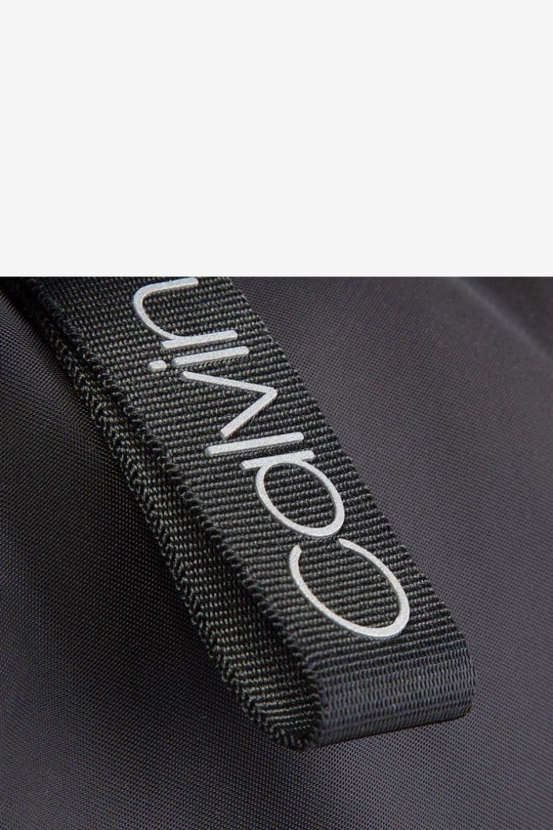 CALVIN KLEIN SHADOW WEEKENDER — vue 5