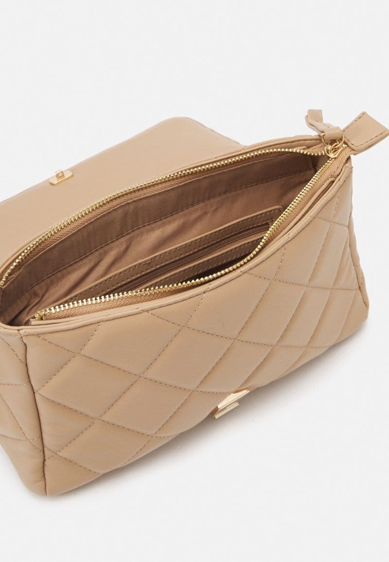 Valentino bags matelassé — vue 4