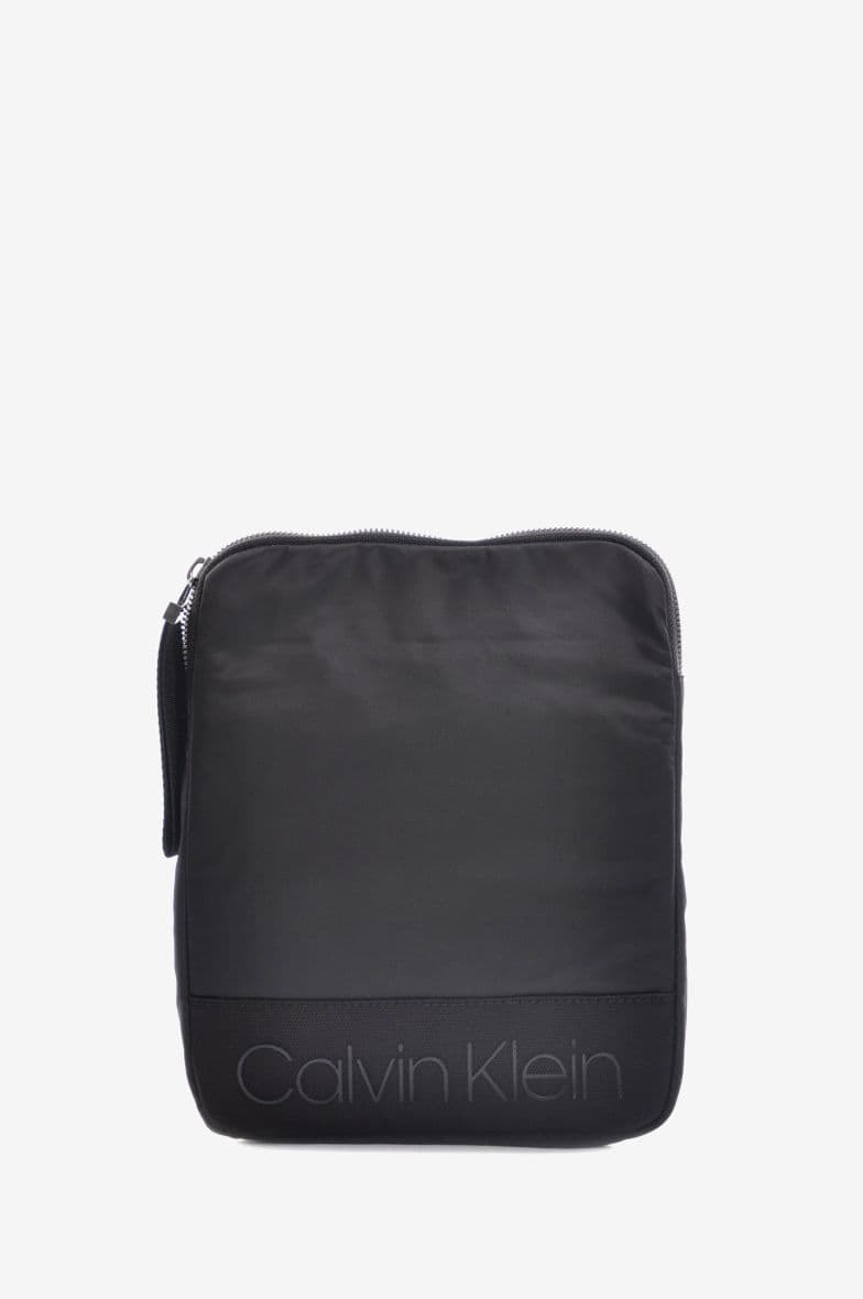 Calvin Klein Shadow Flat Crossover — vue 1