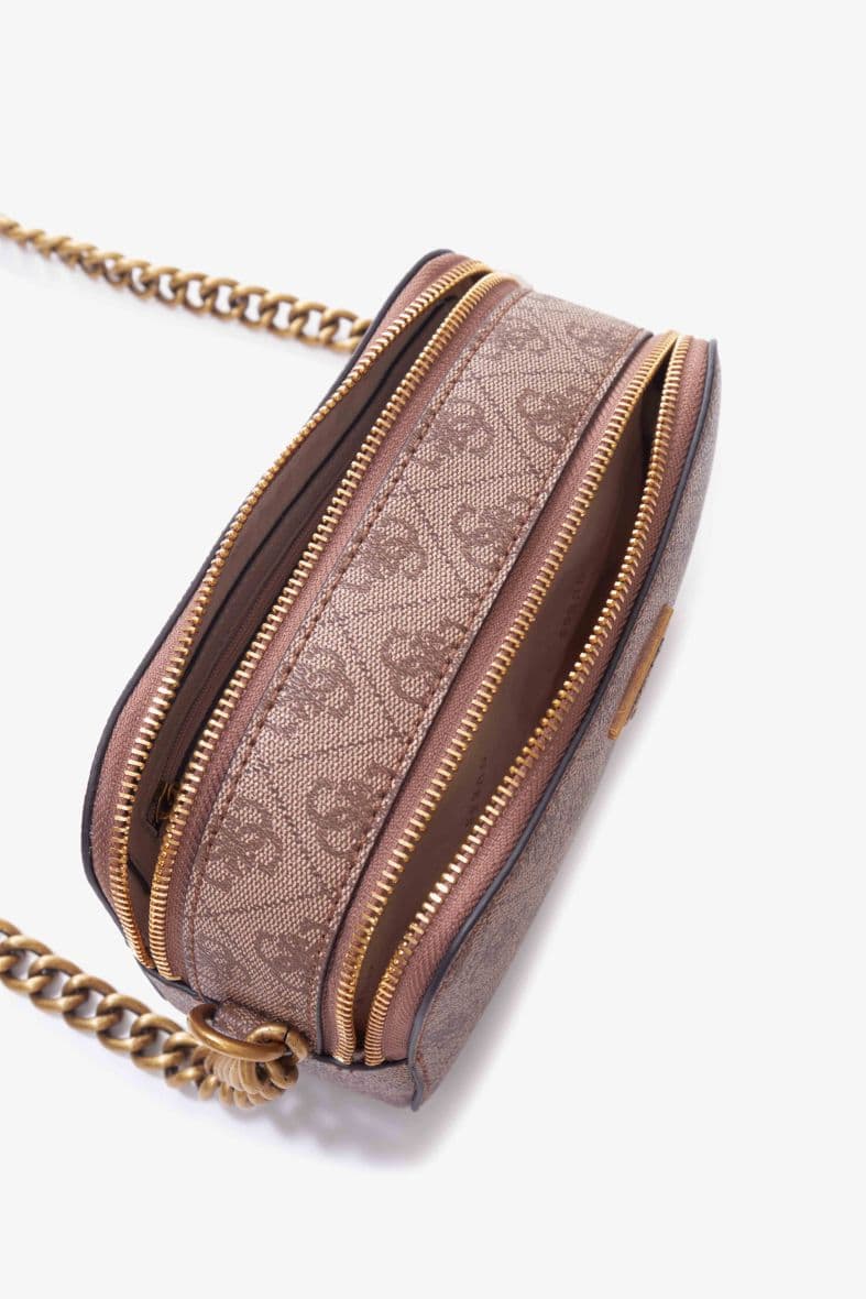 GUESS NOELLE NOUVELLE VERSION — vue 6