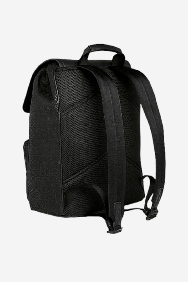 Calvin Klein — vue 3