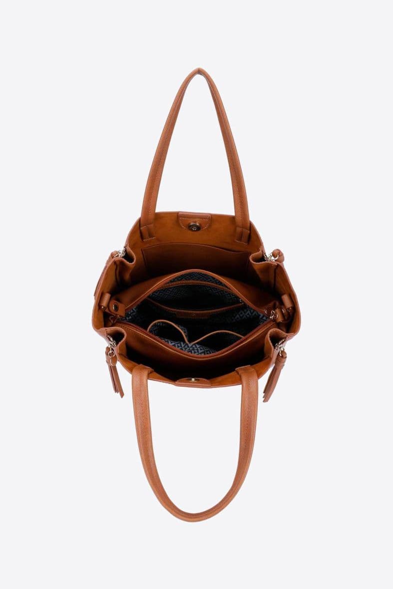 LULU CASTAGNETTE NIKOLA — vue 1
