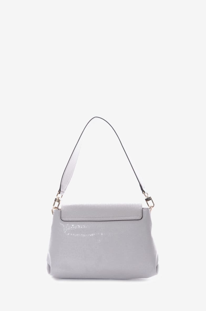 guess tamra — vue 4