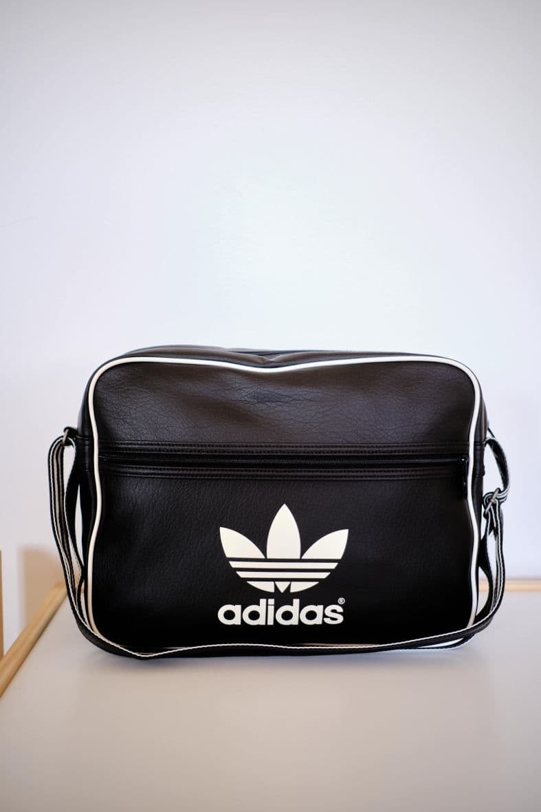 ADIDAS AIRL CLASSIC — vue 1