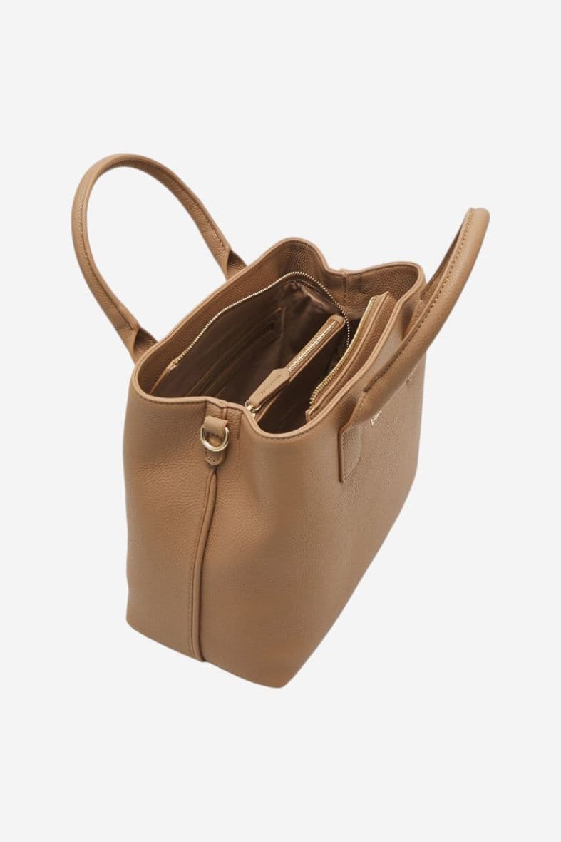 Valentino bags never — vue 3