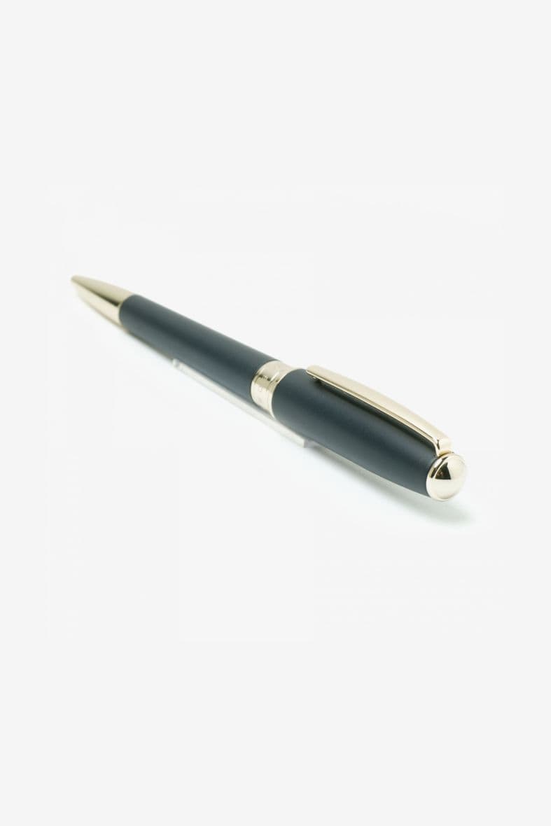 Hugo Boss Stylo Essential Lady — vue 3
