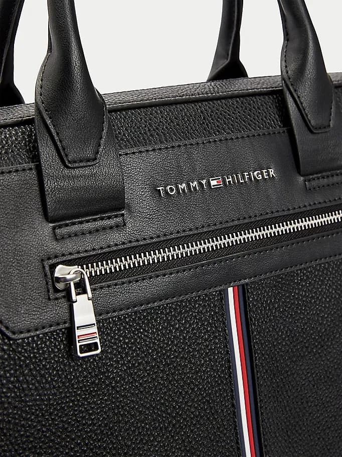 TOMMY HILFIGER Downtown — vue 3