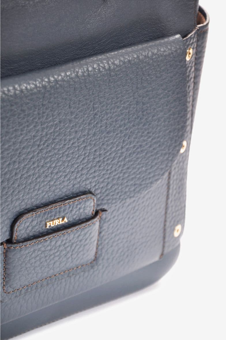 Furla Adele — vue 3