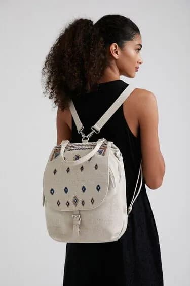 Desigual — vue 2