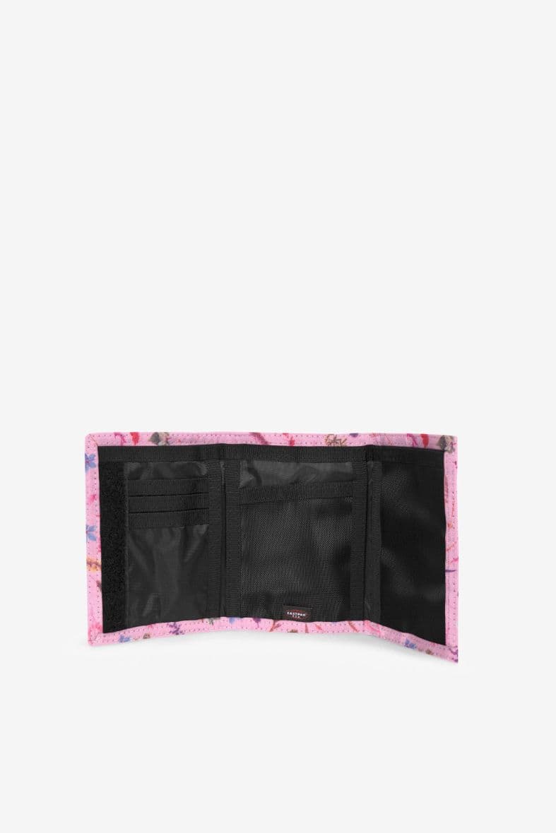 EASTPAK Crew — vue 3