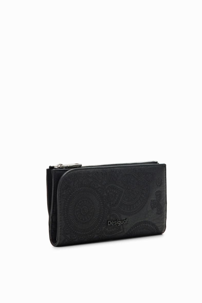 Desigual — vue 3