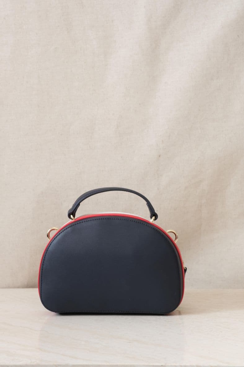 Tommy Hilfiger — vue 3