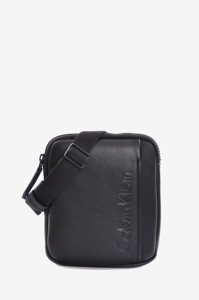 Calvin Klein Elevated Logo — vue 1