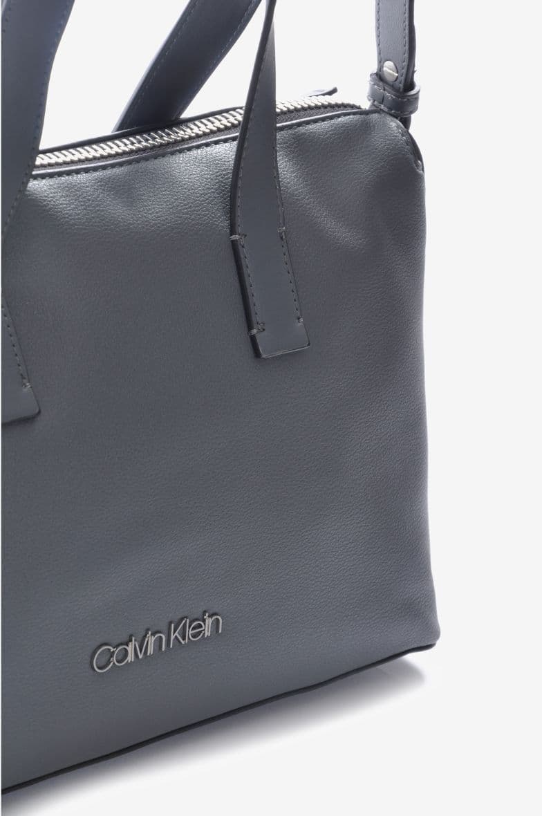 calvin klein drive — vue 3