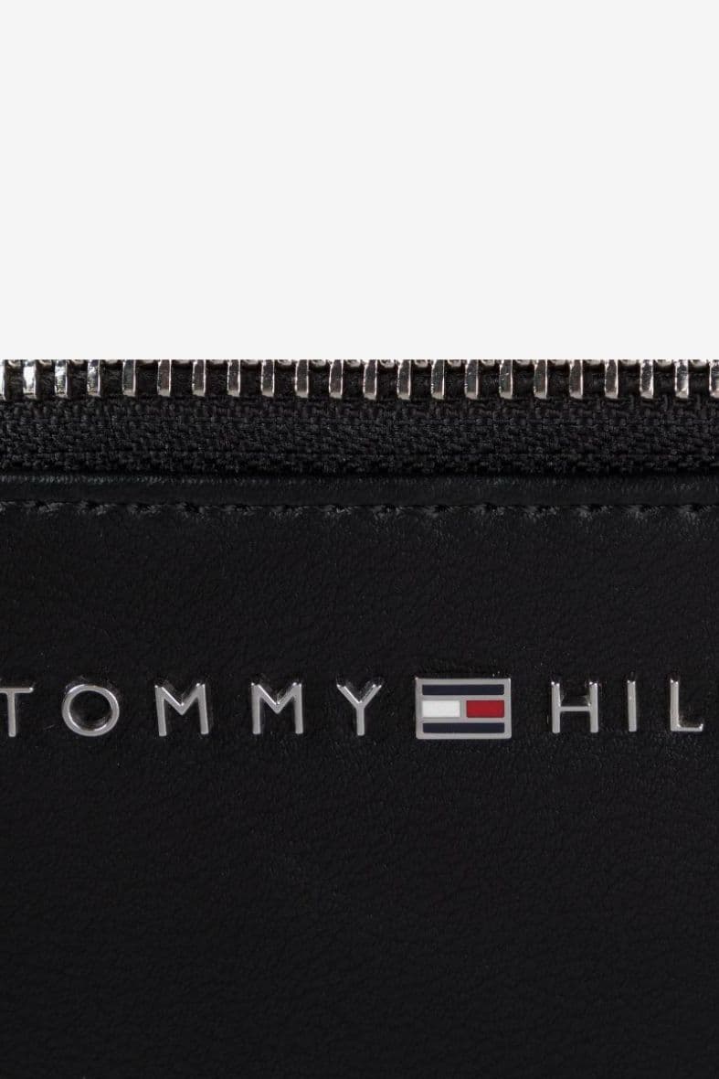 TOMMY HILFIGER TH METRO MINI CROSSOVER — vue 3