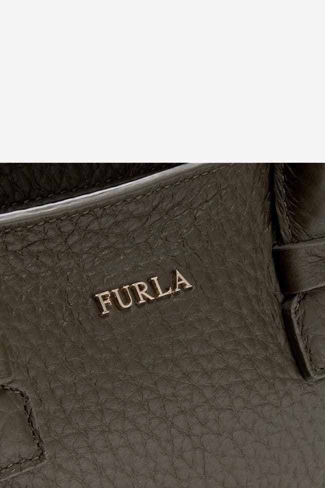 FURLA CAPRICCIO — vue 3