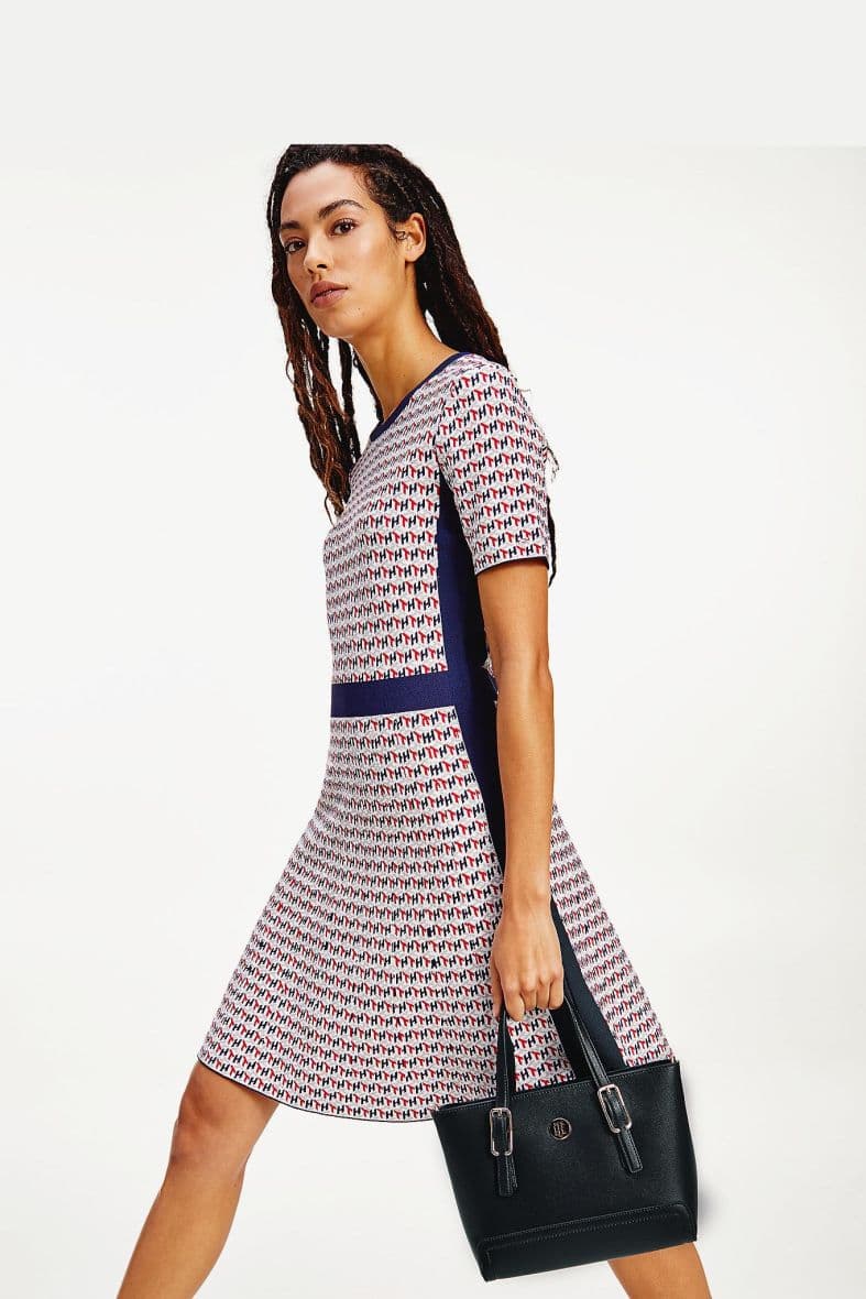 TOMMY HILFIGER HONEY — vue 3