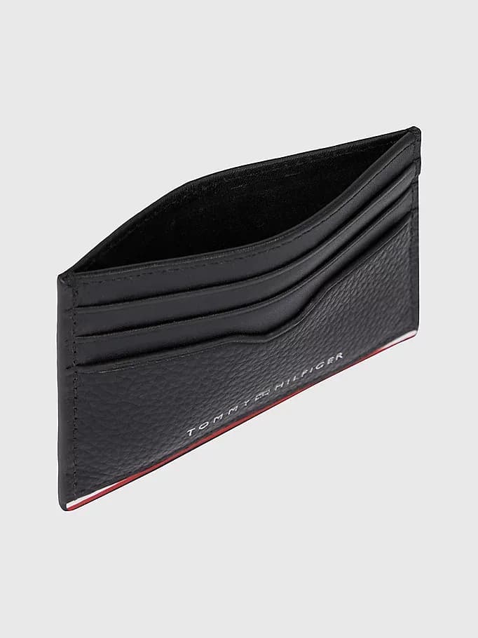 TOMMY HILFIGER — vue 3