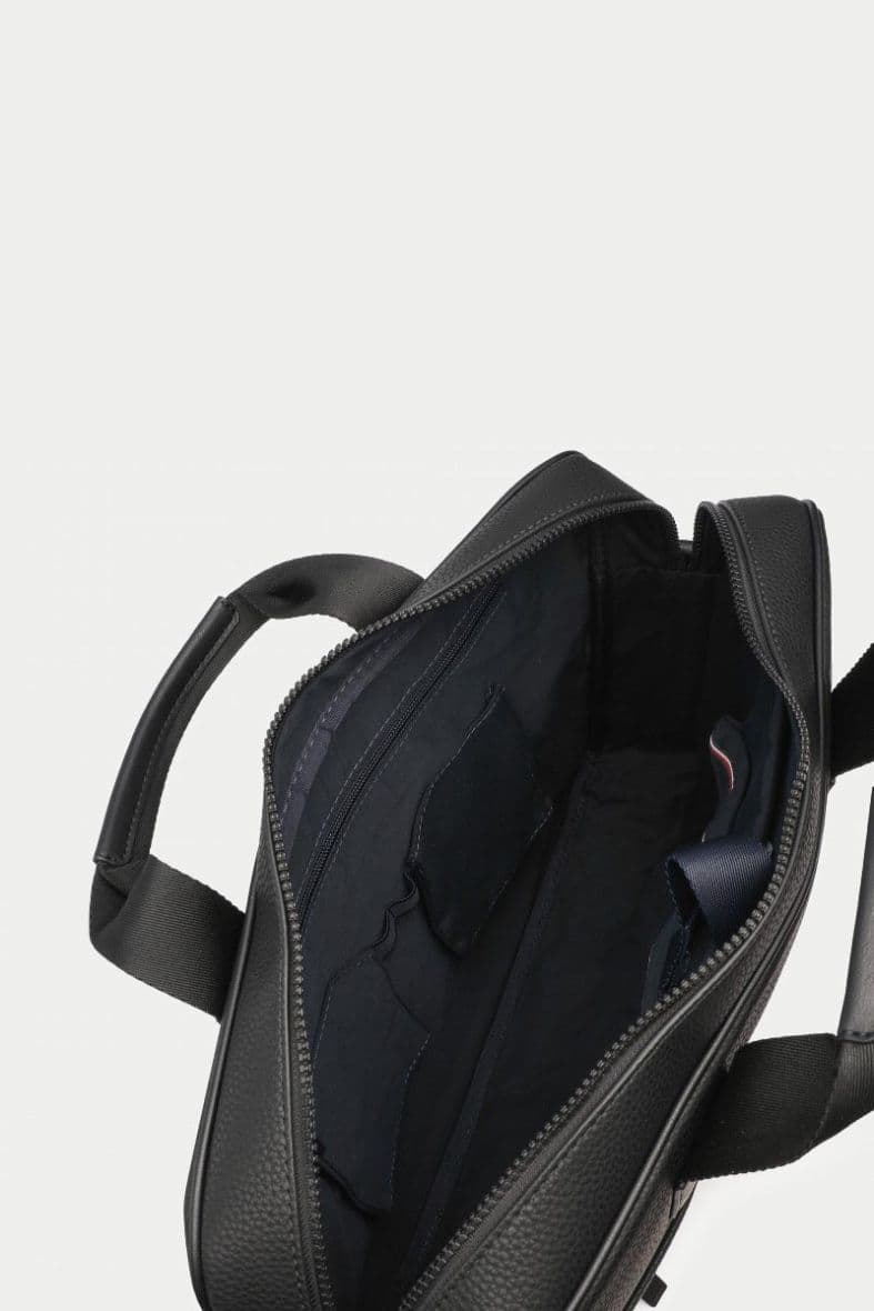TOMMY HILFIGER ESSENTIAL — vue 5