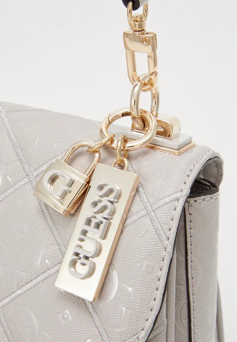 Guess Caddie — vue 2