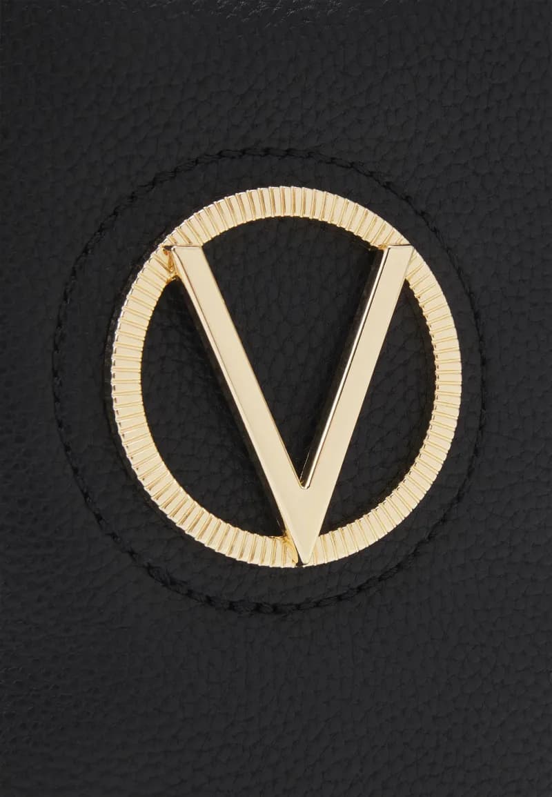 Valentino Bags Katong — vue 4
