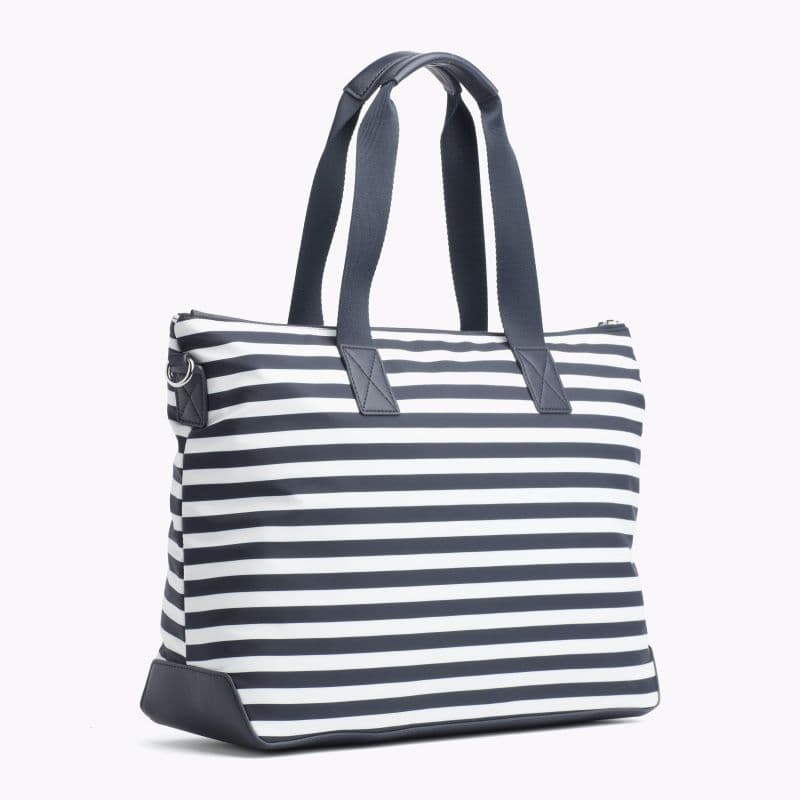 Tommy Hilfiger — vue 3