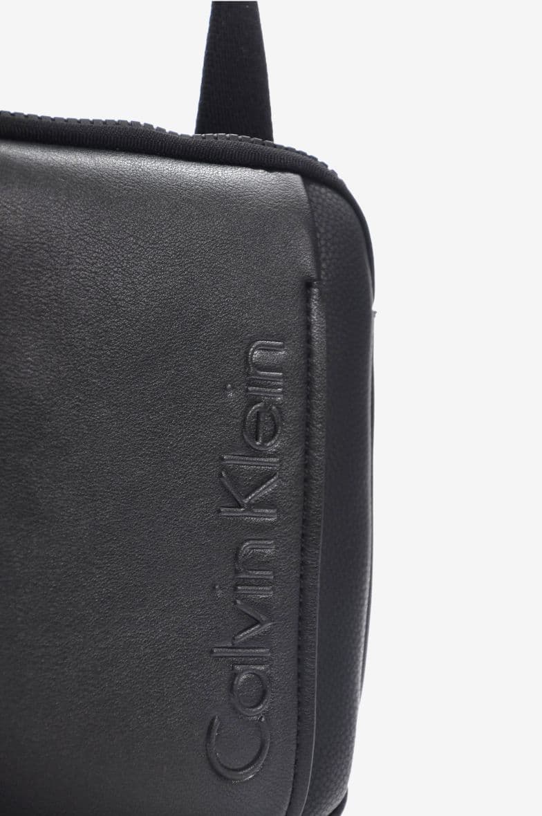 Calvin Klein Elevated Logo — vue 3