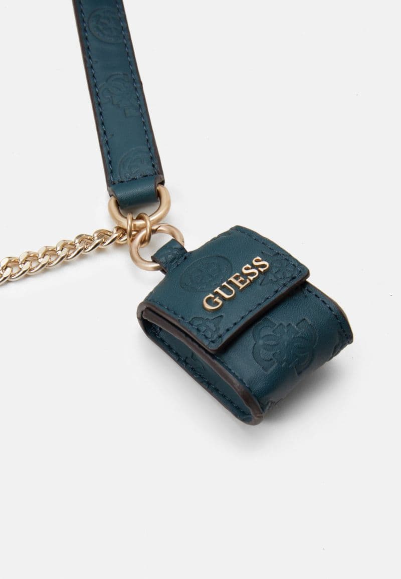 Guess Bea — vue 5