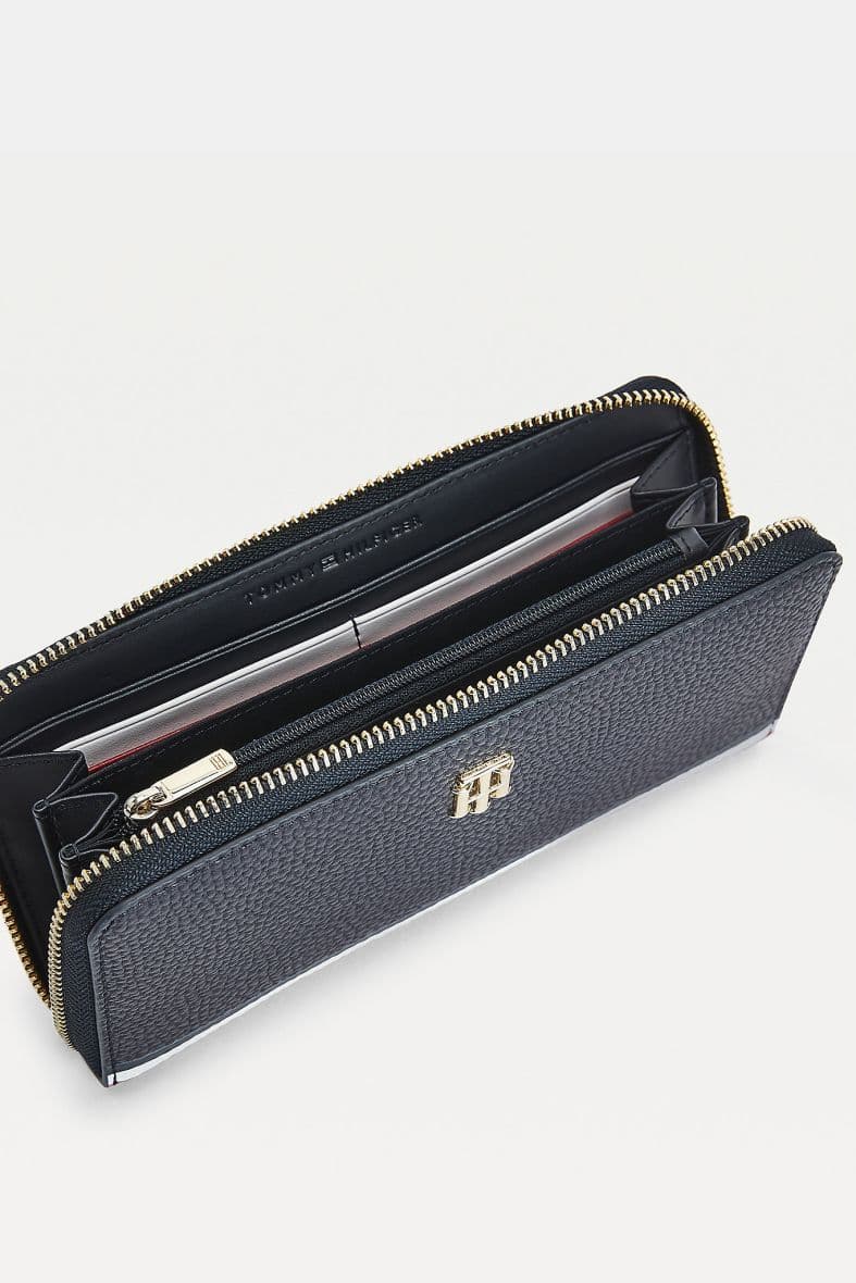 Tommy Hilfiger Element — vue 2